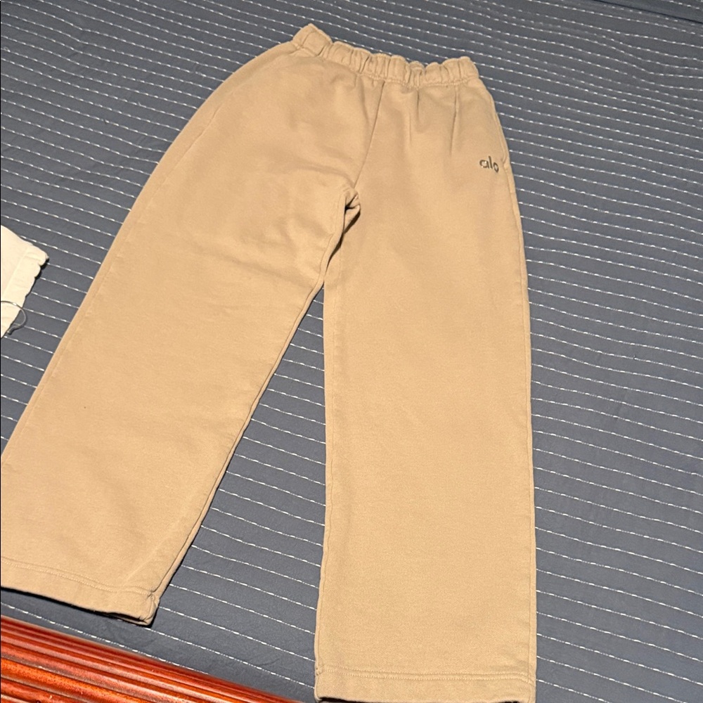 ALO YOGA Gravel Color  Sweatpants size XS